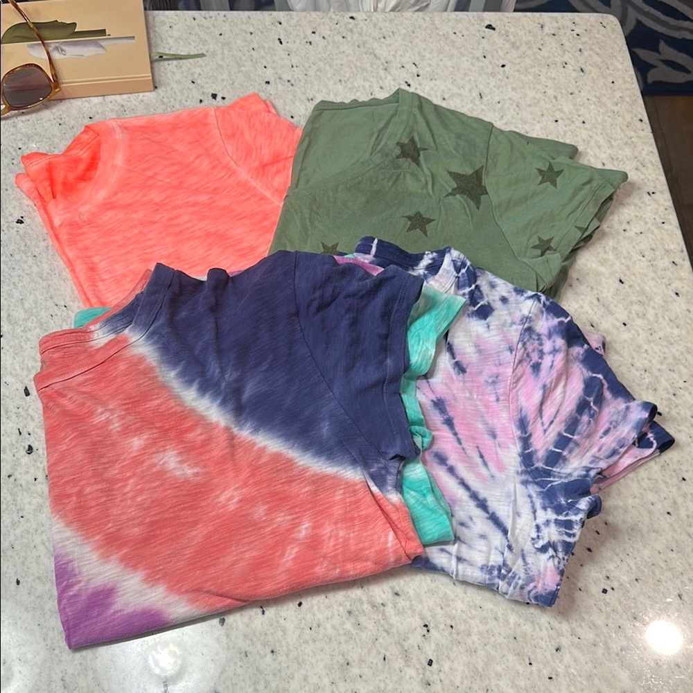 4 Gap XXL tshirts
